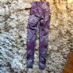 Mika Yoga Wear Kaya Legging High Rise XS/S Purple